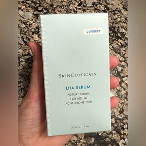 NIB SkinCeuticals LHA serum 30ml